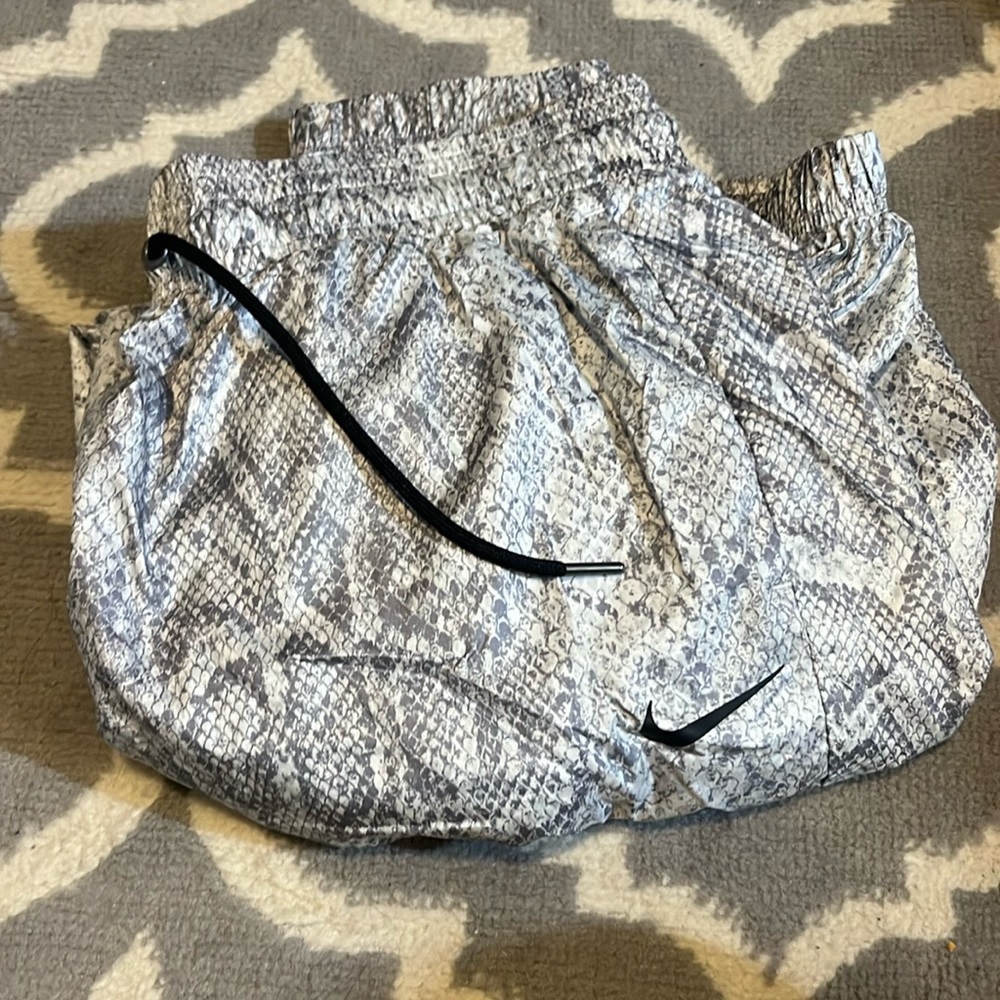 Nike wind pants
